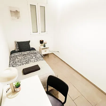 Private In Heart Of Vandrerhjem Barcelona
