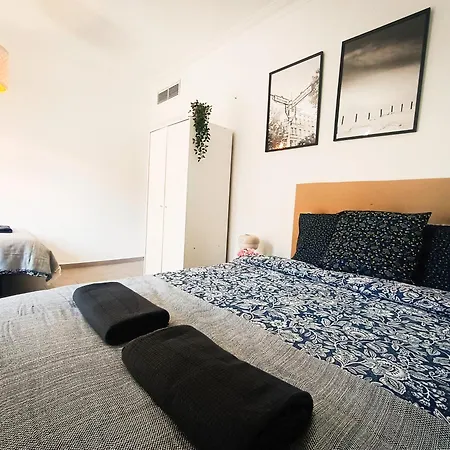 Hostal Private In Heart Of Barcelona